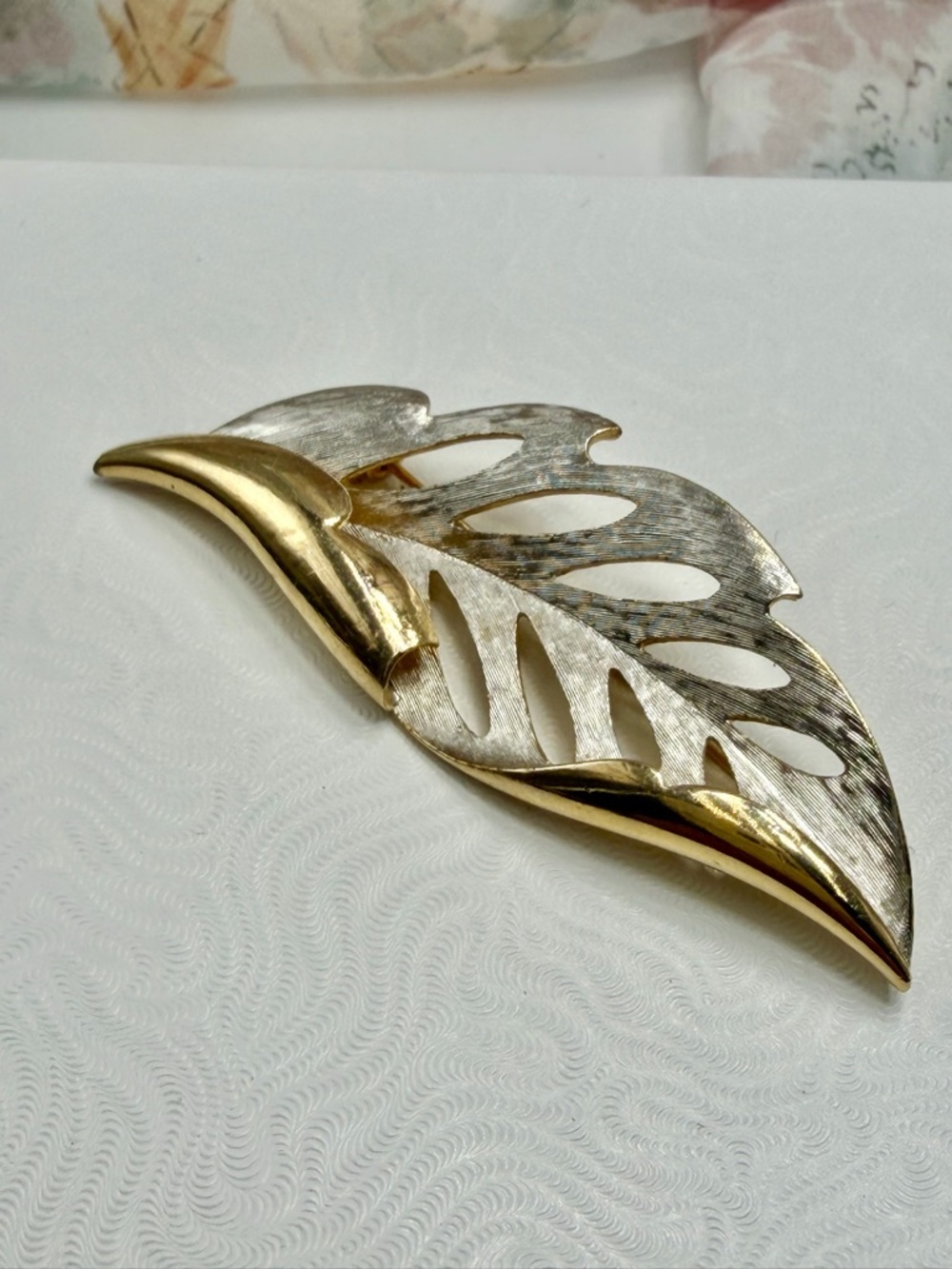 Vintage Kramer Signed  Gold and Silver Leaf Brooch #13SB